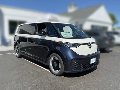 New 2025 Volkswagen ID. Buzz Pro S Plus