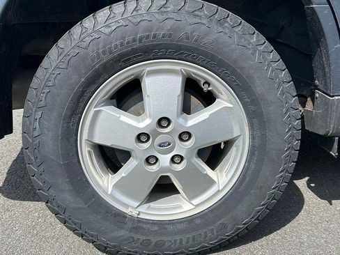 Used 2011 Ford Escape XLT w/ 201A Rapid Spec Order Code FWD image 10