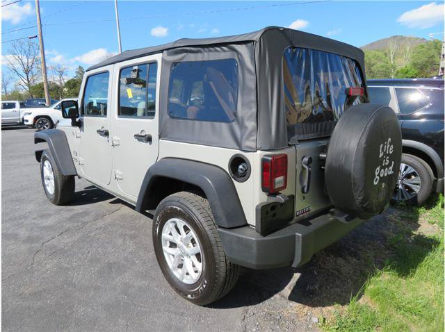 Used 2007 Jeep Wrangler Unlimited X AWD/4WD image 2