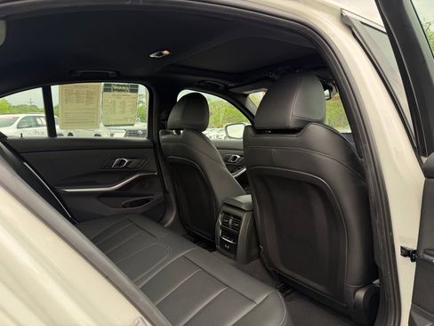 Used 2025 BMW 330i Sedan RWD image 25