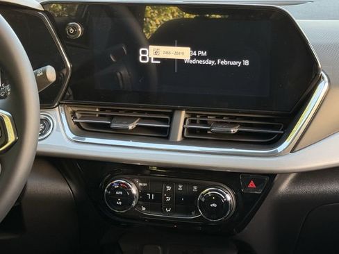 New 2026 Chevrolet Trax LT w/ Driver Confidence Package image 16