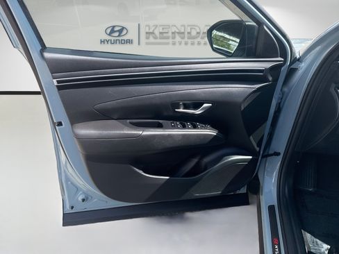 Used 2024 Hyundai Santa Cruz SEL w/ Activity Package FWD image 17