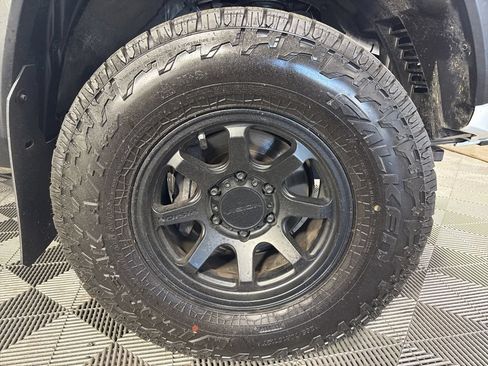 Used 2022 Toyota Tacoma SR AWD/4WD image 12