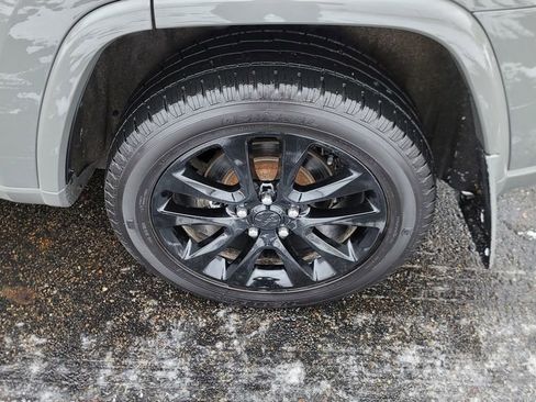 Used 2020 Jeep Grand Cherokee Altitude image 8