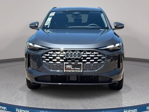 Certified 2025 Audi Q5 Premium w/ Convenience Package AWD/4WD image 2