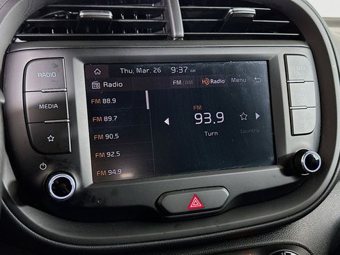 Used 2025 Kia Soul LX w/ LX Technology Package image 21