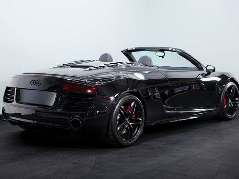 Used 2015 Audi R8 V10 w/ Full Leather Package image 8