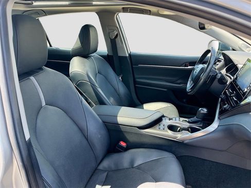 Used 2024 Toyota Camry XSE image 28