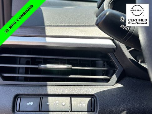 Certified 2025 Nissan Altima 2.5 SV FWD image 28
