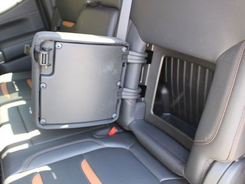 Used 2021 GMC Sierra 1500 AT4 w/ AT4 Preferred Package image 15