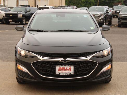 Used 2024 Chevrolet Malibu RS FWD image 2