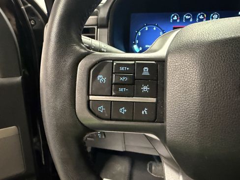 Used 2024 Ford F150 Lariat AWD/4WD image 18