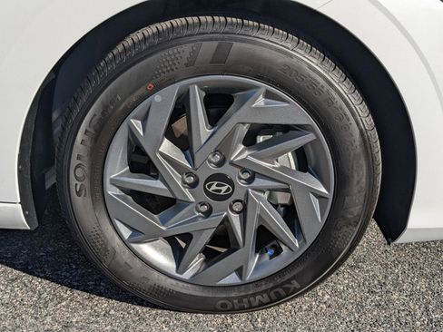 New 2025 Hyundai Elantra Sport w/ Cargo Package image 14