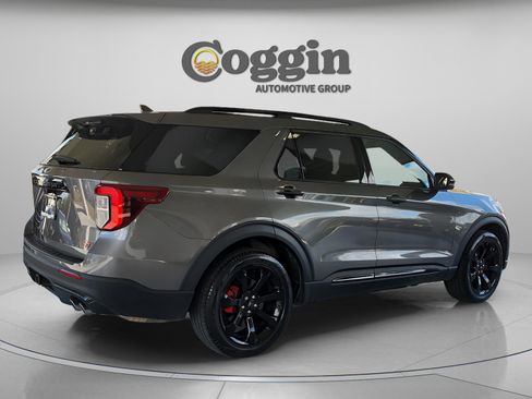 Certified 2023 Ford Explorer ST w/ Equipment Group 401A image 5