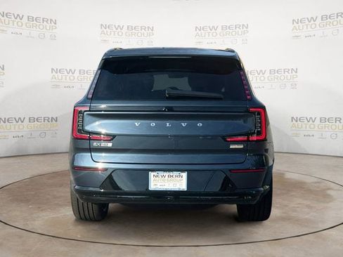 New 2025 Volvo EX90 Ultra image 4