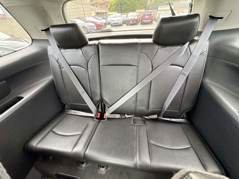 Used 2009 Saturn Outlook XR w/ Convenience Package FWD image 28