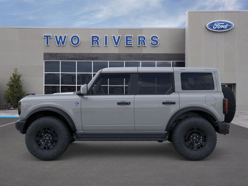 New 2026 Ford Bronco Outer Banks w/ Sasquatch Package AWD/4WD image 3