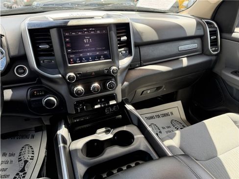 Used 2019 RAM 1500 Big Horn RWD image 39