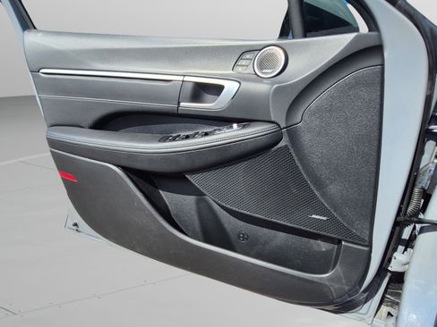 Certified 2024 Hyundai Sonata Limited FWD image 22