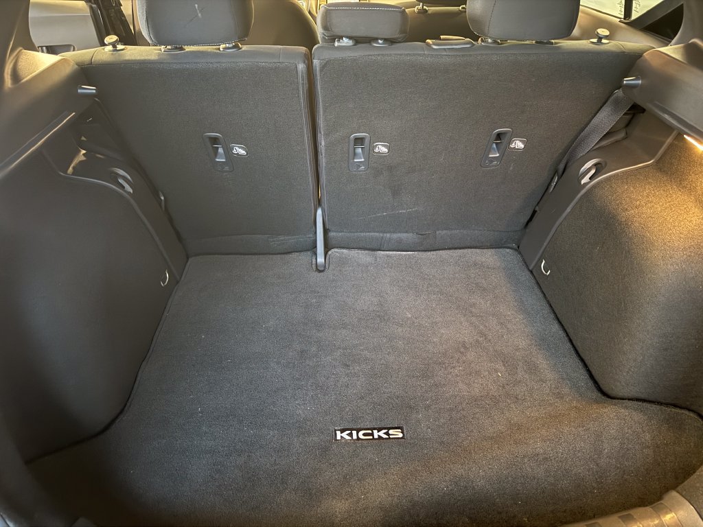 Used 2021 Nissan Kicks S FWD image 22