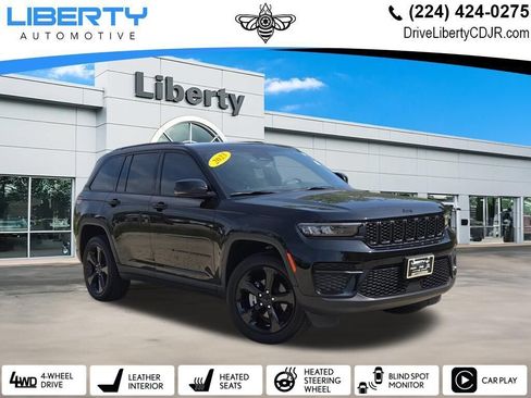 Used 2023 Jeep Grand Cherokee Altitude AWD/4WD image 1