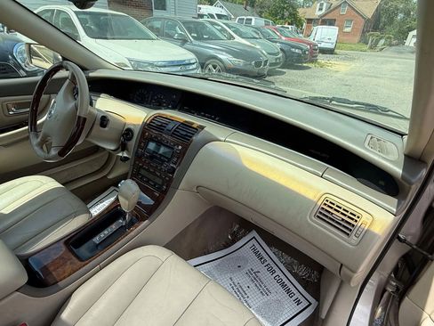 Used 2003 Toyota Avalon XLS image 16