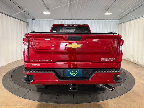 Certified 2022 Chevrolet Silverado 2500 High Country w/ Technology Package AWD/4WD image 7