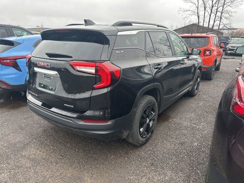 Used 2023 GMC Terrain SLE w/ Driver Convenience Package AWD/4WD image 2