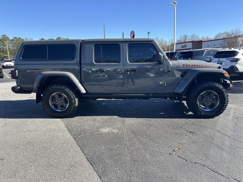 Used 2022 Jeep Gladiator Rubicon w/ Cold Weather Group image 9