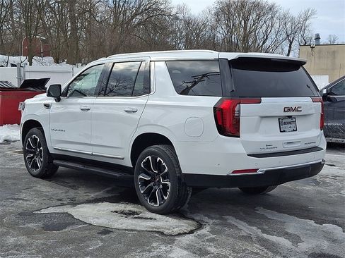 New 2026 GMC Yukon Elevation image 4