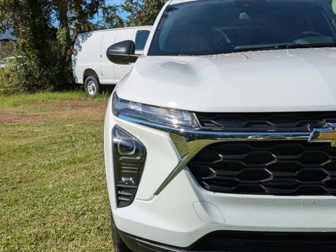 New 2026 Chevrolet Trax LS w/ Driver Confidence Package image 9