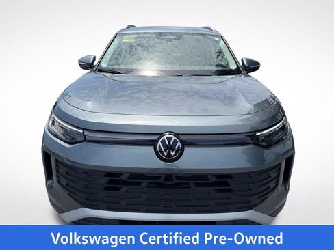Certified 2025 Volkswagen Tiguan SE AWD/4WD image 9