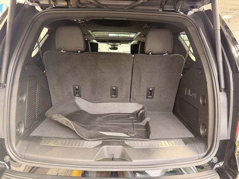 Used 2024 Chevrolet Tahoe Premier image 10