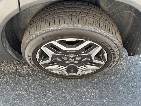 Used 2023 Hyundai Santa Fe Limited AWD/4WD image 9