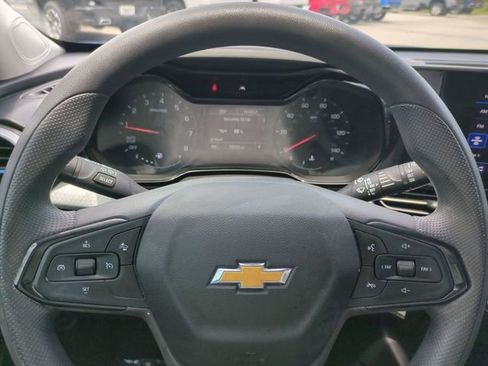 Certified 2025 Chevrolet Trax LS w/ Driver Confidence Package FWD image 30