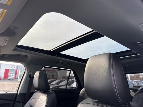 Used 2022 Ford Explorer Limited w/ Equipment Group 301A image 42