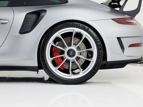 Used 2019 Porsche 911 GT3 RS RWD image 10