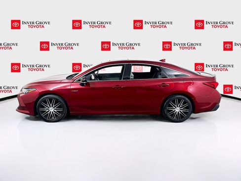 Used 2019 Toyota Avalon XSE w/ Carpet Mat Package FWD image 8