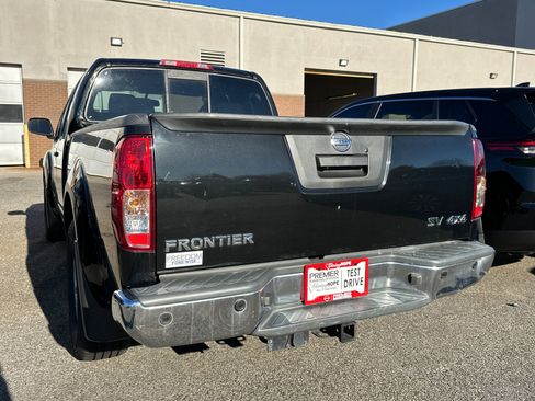 Certified 2021 Nissan Frontier SV image 4