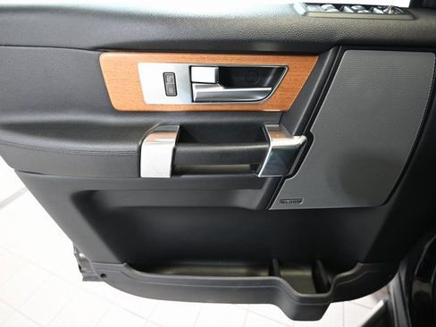 Used 2016 Land Rover LR4 HSE Silver Edition image 27