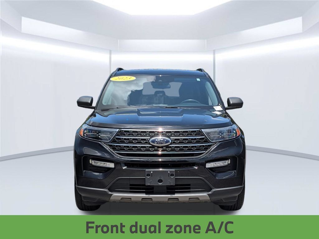 Used 2023 Ford Explorer XLT w/ Equipment Group 202A RWD image 12