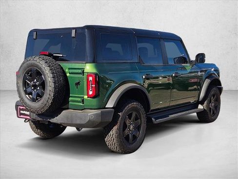 New 2025 Ford Bronco Outer Banks image 2