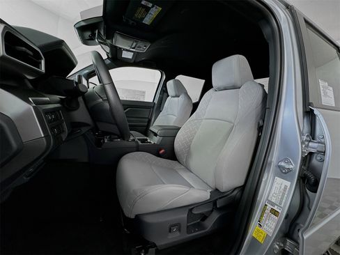 Certified 2025 Toyota Tacoma SR5 image 10