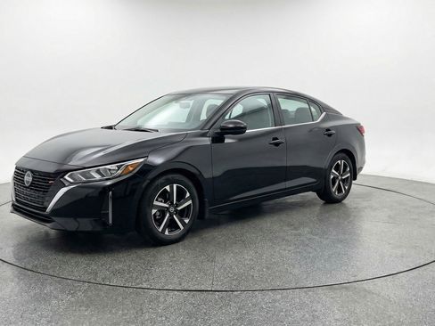 Used 2025 Nissan Sentra SV FWD image 3