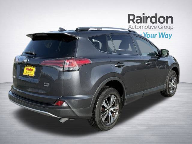 Used 2018 Toyota RAV4 XLE AWD/4WD image 7