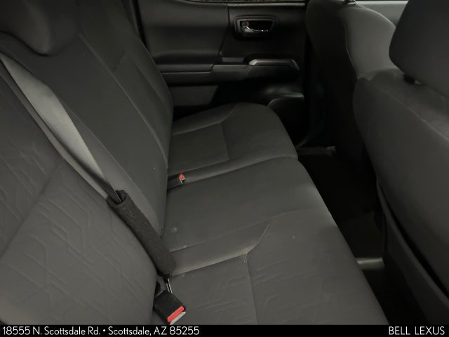 Used 2017 Toyota Tacoma TRD Off-Road AWD/4WD image 10