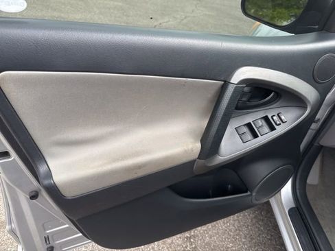 Used 2009 Toyota RAV4 2WD image 20