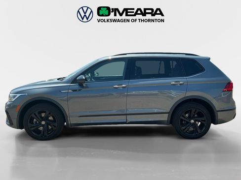 Used 2023 Volkswagen Tiguan SE R-Line AWD/4WD image 2