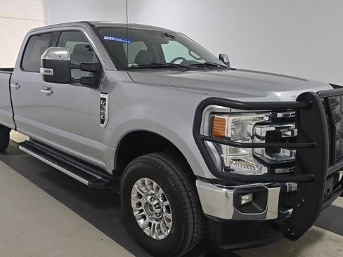 Used 2021 Ford F350 XLT w/ XLT Premium Package AWD/4WD image 3