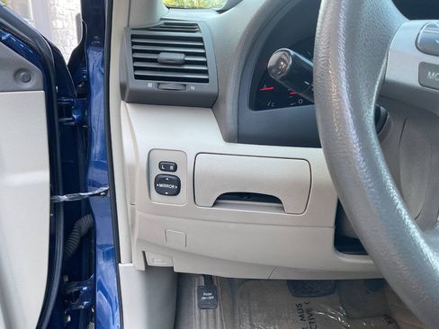 Used 2007 Toyota Camry LE FWD image 16